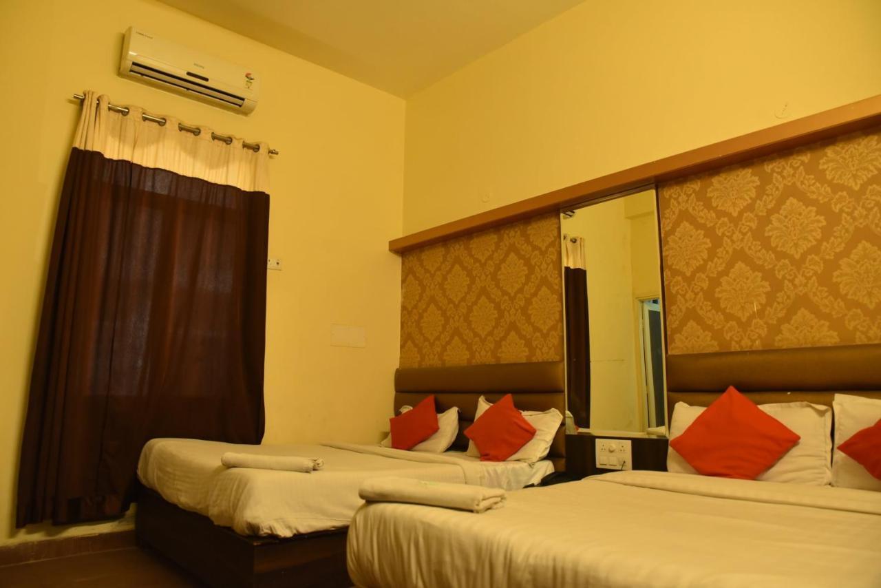 Hotel C-9 Jaipur Eksteriør bilde