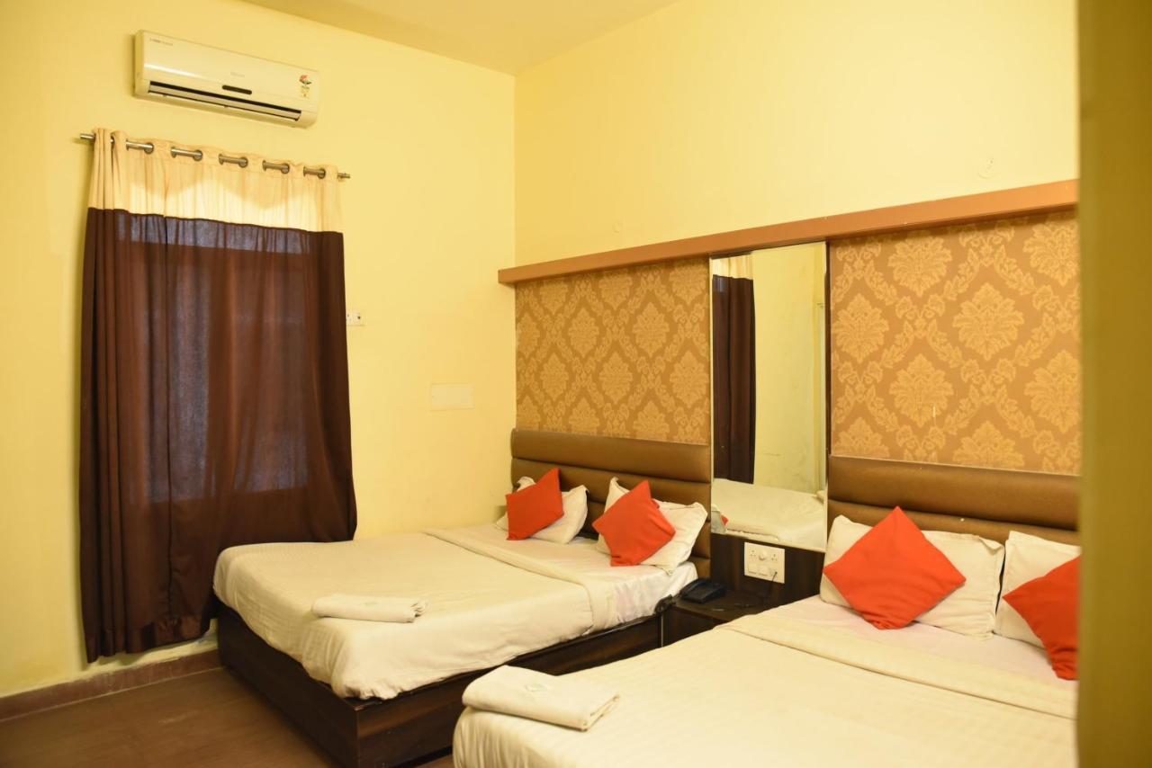 Hotel C-9 Jaipur Eksteriør bilde