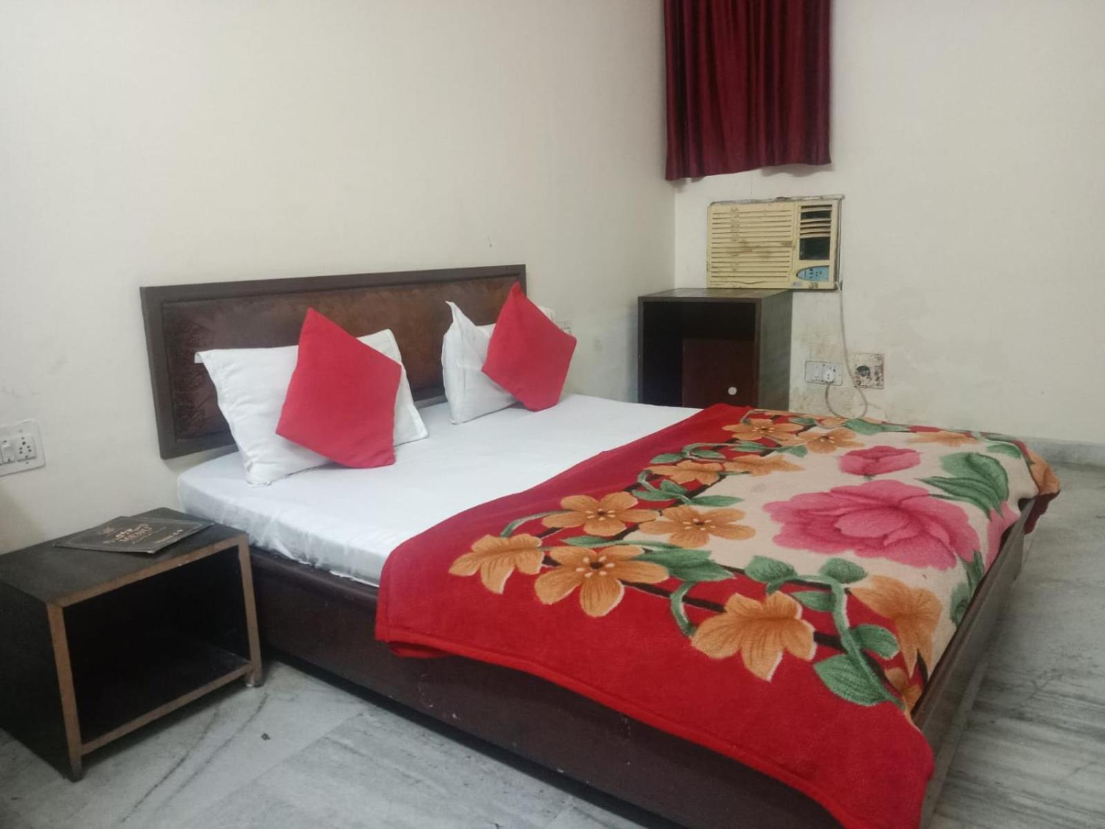 Hotel C-9 Jaipur Eksteriør bilde