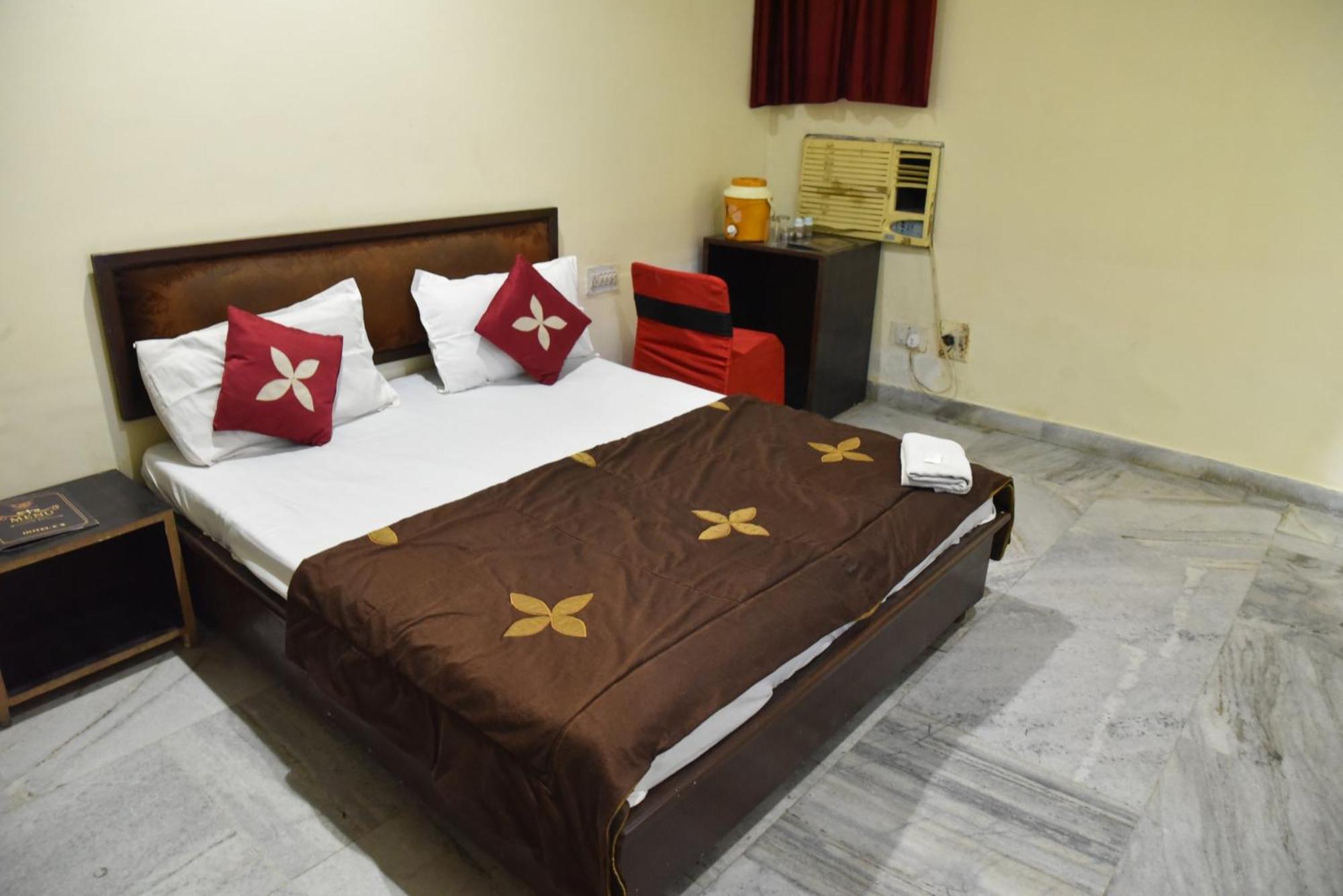 Hotel C-9 Jaipur Eksteriør bilde