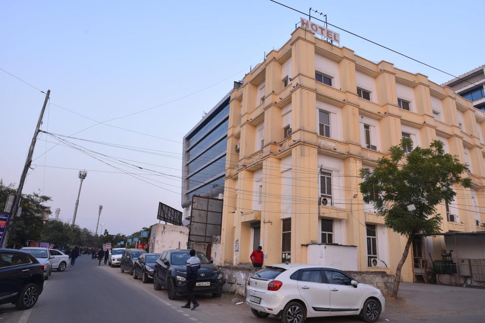 Hotel C-9 Jaipur Eksteriør bilde
