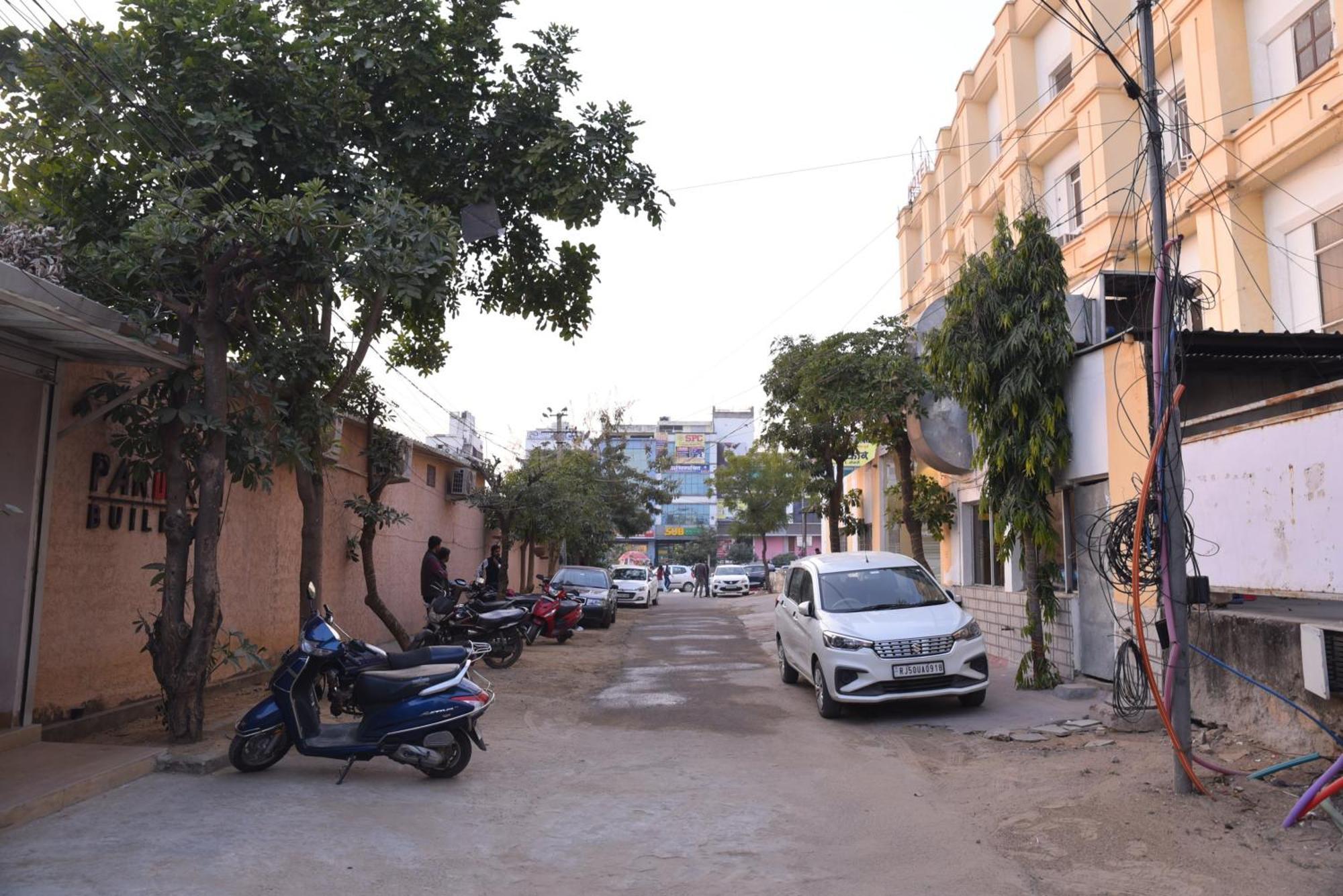 Hotel C-9 Jaipur Eksteriør bilde