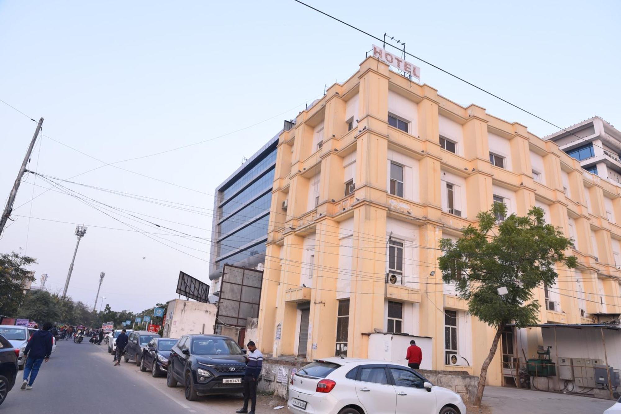 Hotel C-9 Jaipur Eksteriør bilde